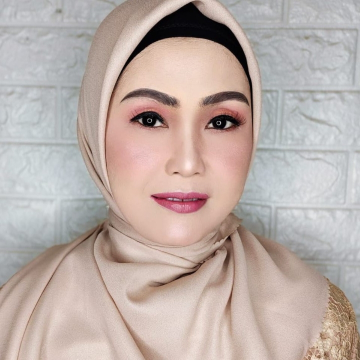 Makeup pesta  5