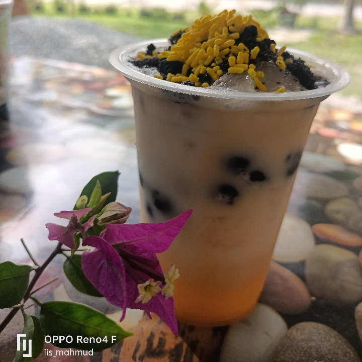 Manggo Boba Shake