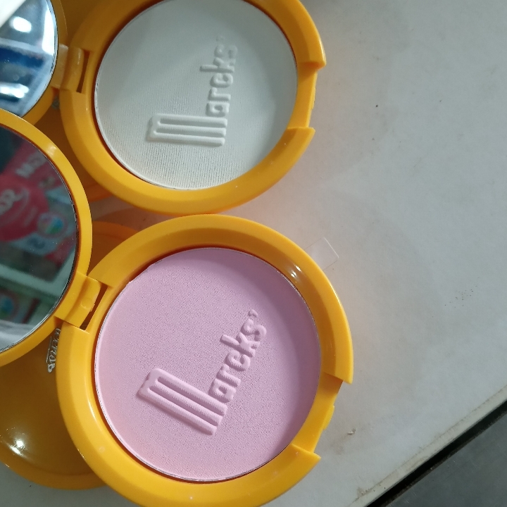 Marcks Teens compact powder 3