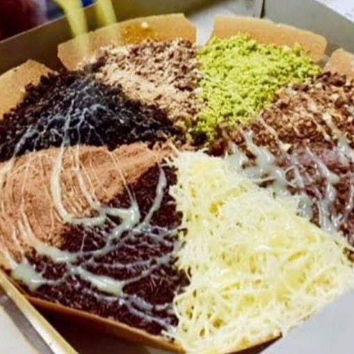 Martabak 8 rasa