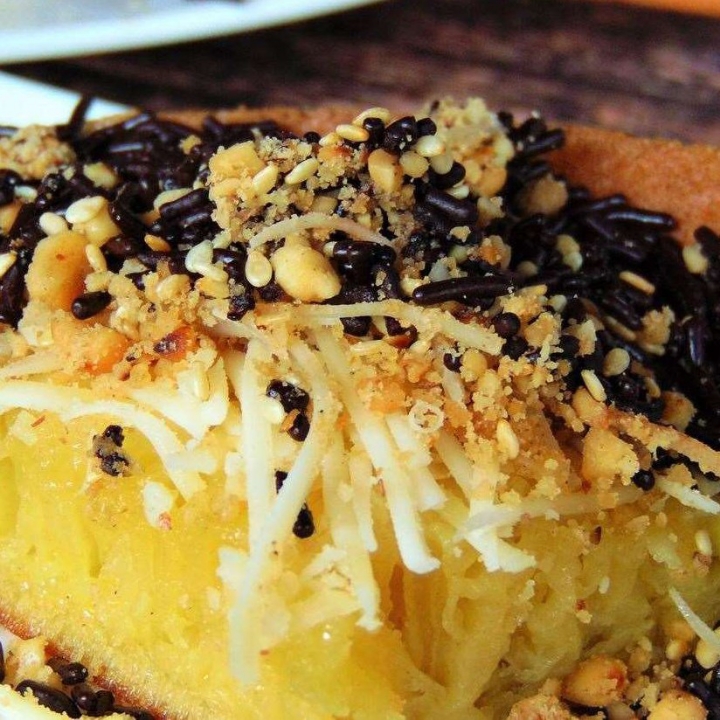 Martabak Bangka Keju Kacang