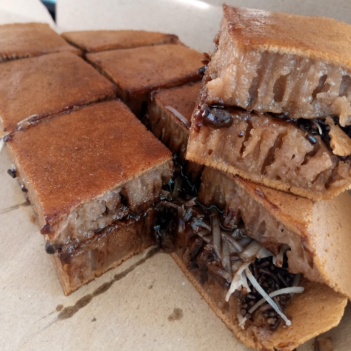 Martabak Bangka Komplit Coklat Kacang Keju Dasar Pandan