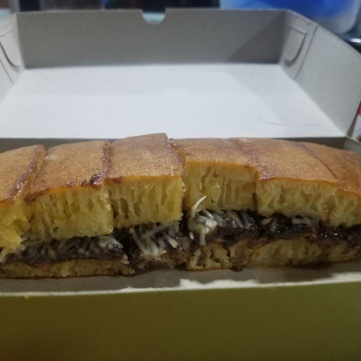 Martabak Keju Kismis - Porsi Pas