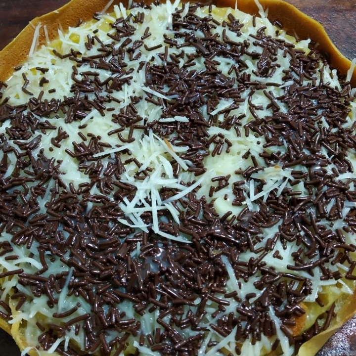 Martabak Manis Keju Campur