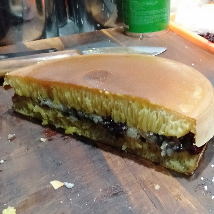 Martabak Manis Keju Kacang Coklat