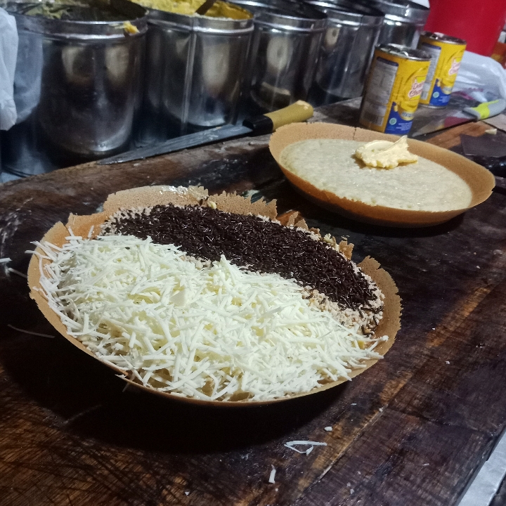 Martabak Manis Keju Seres