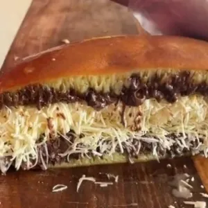 Martabak Manis Muanteb Banget Cadbury Keju Special Tebal Wijsman 