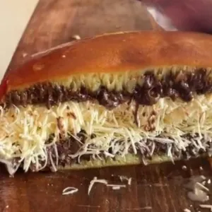 Martabak Manis Muanteb Banget Ovomaltine Keju Special Tebal Wijsman 