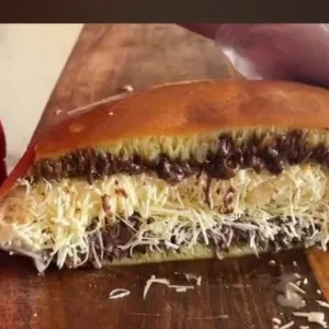 Martabak Manis Muanteb Banget OvomaltineKeju Special Tebal Wijsman 