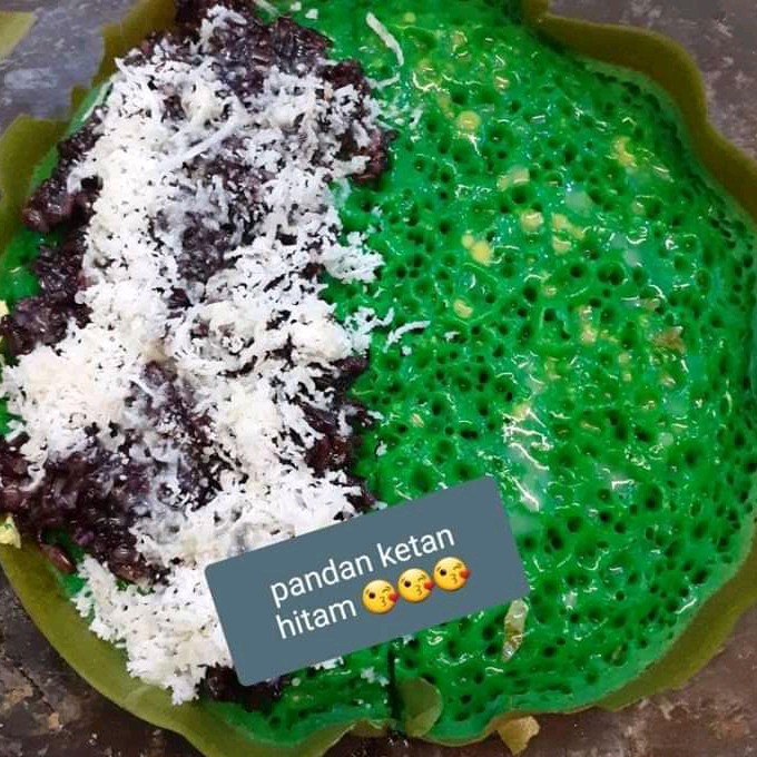 Martabak Pandan Rasa Ketan Hitam