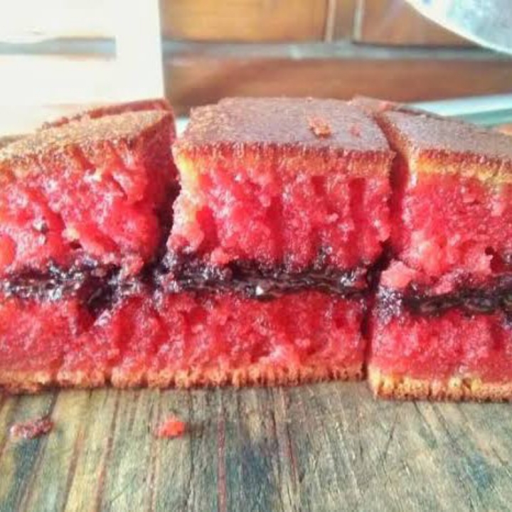 Martabak Red Velvet Pisang Keju 2