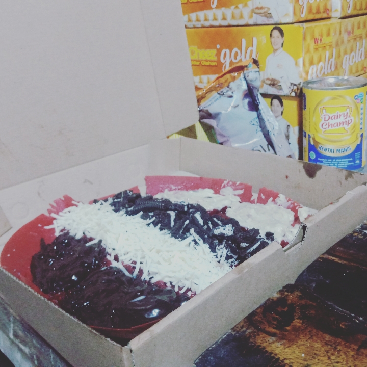 Martabak Redvelvet Rainbow 4 Rasa