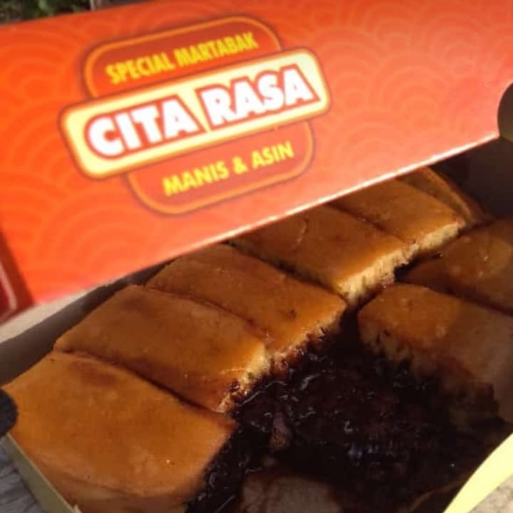 Martabak Strawberry - Porsi Pas