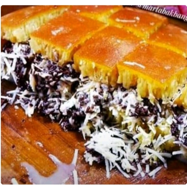 Martabak manis