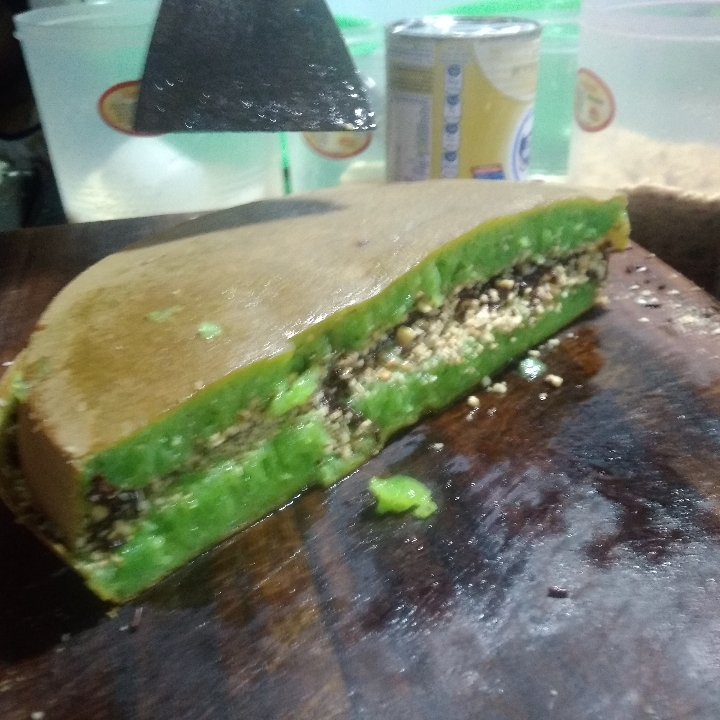 Martabak manis greentea