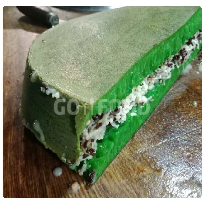 Martabak manis greentea