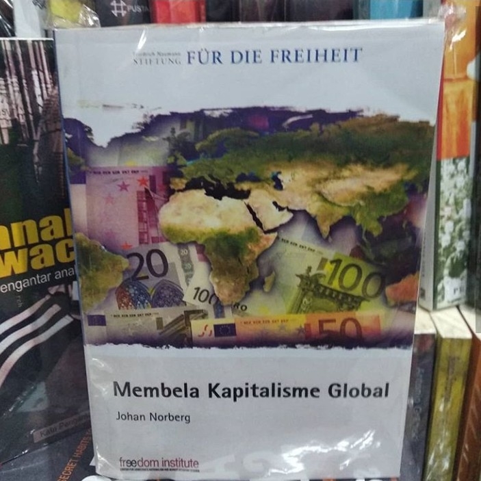 Membela Kapitalisme Global