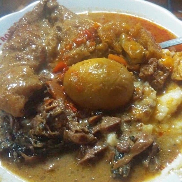 Menu Gudeg Komplit