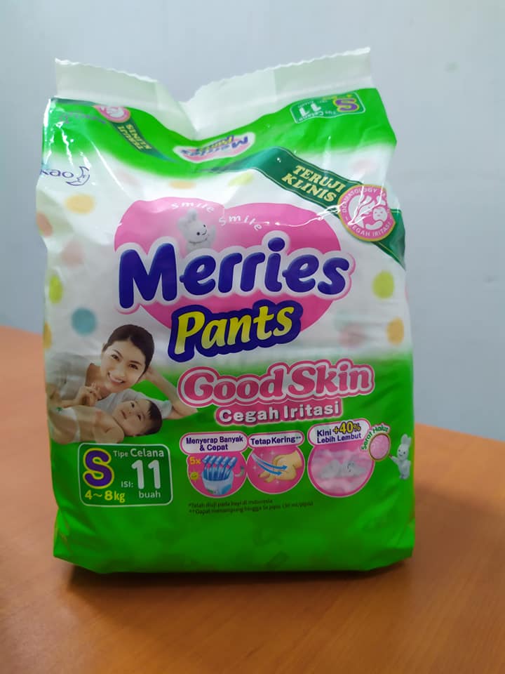 Merries first premium. Joonies Merries отличие по размерам. Что входит в линейку Merries first Premium.