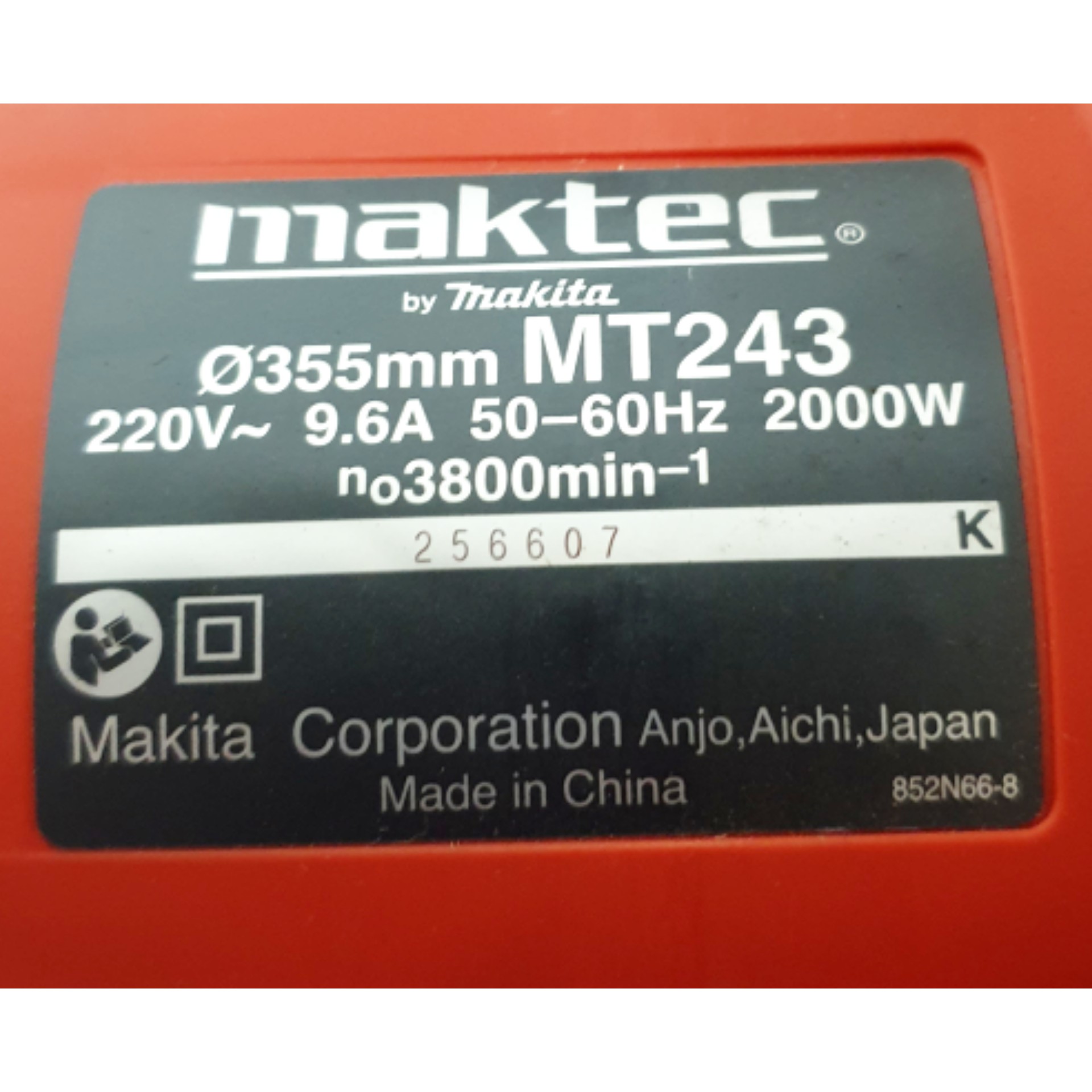 Mesin Cut Off Maktec MT243 5