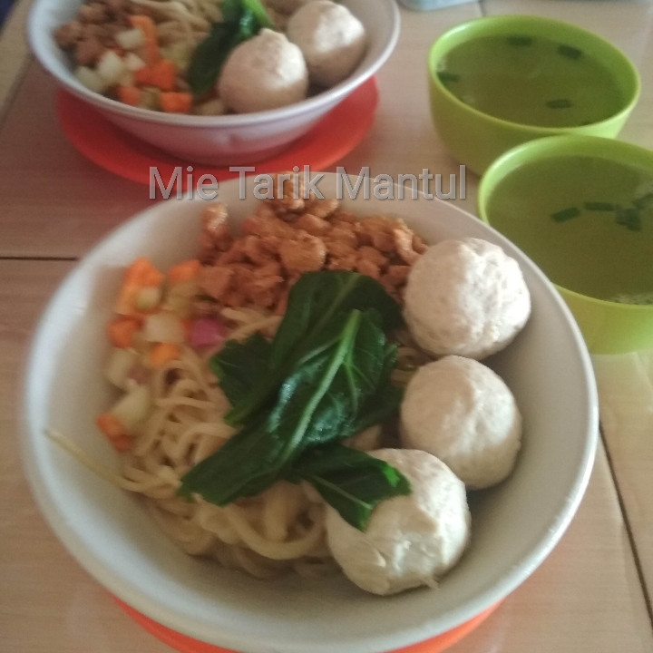 Mia Tarik Bakso