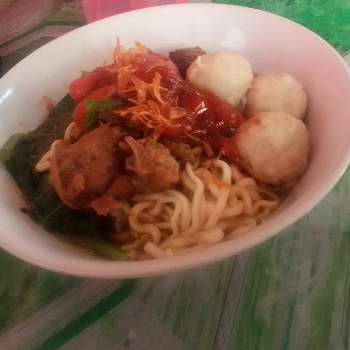 MIE AYAM  3 Bakso Kecil