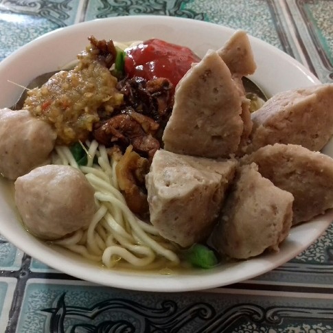 Mie Ayam Bakso Besar