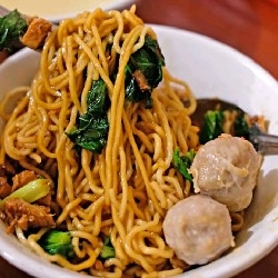 Mie Ayam Bakso Halus