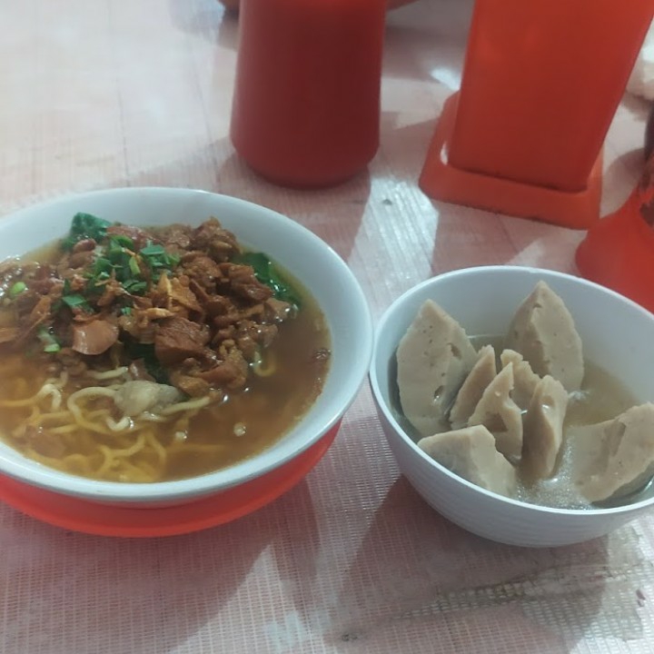 Mie Ayam Bakso Jumbo