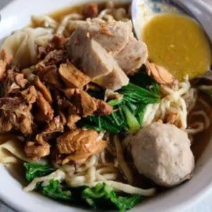 Mie Ayam Bakso Minum