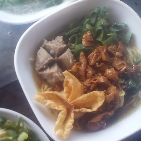 Mie Ayam Bakso Urat Pangsit