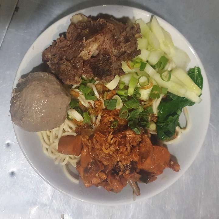 Mie Ayam Bakso Tulang