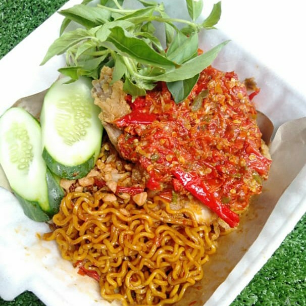 Mie Ayam Geprek