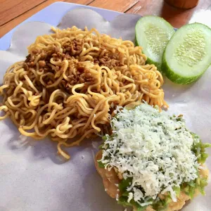 Mie Ayam Geprek Ijo Keju