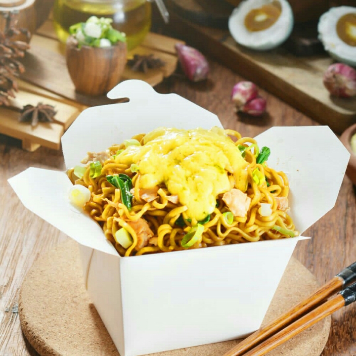 Mie Ayam Goreng Salt Egg