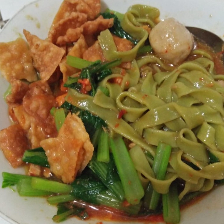 Mie Ayam Ijo Toping Pentol