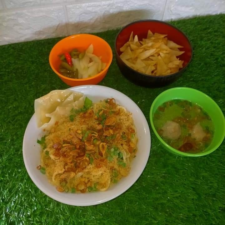 Mie Ayam Kering Komplit