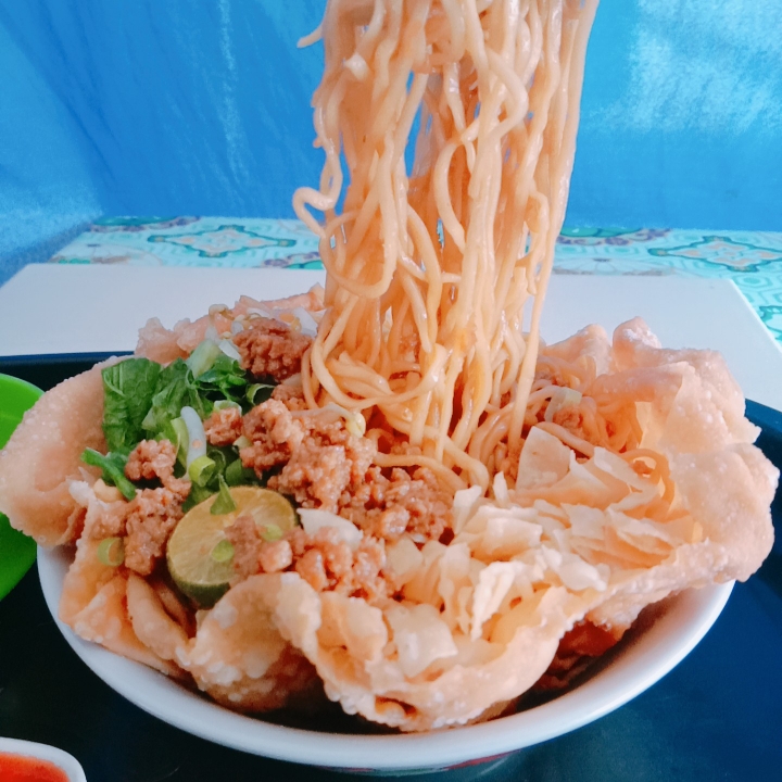 Mie Ayam Mangkok Pangsit 2