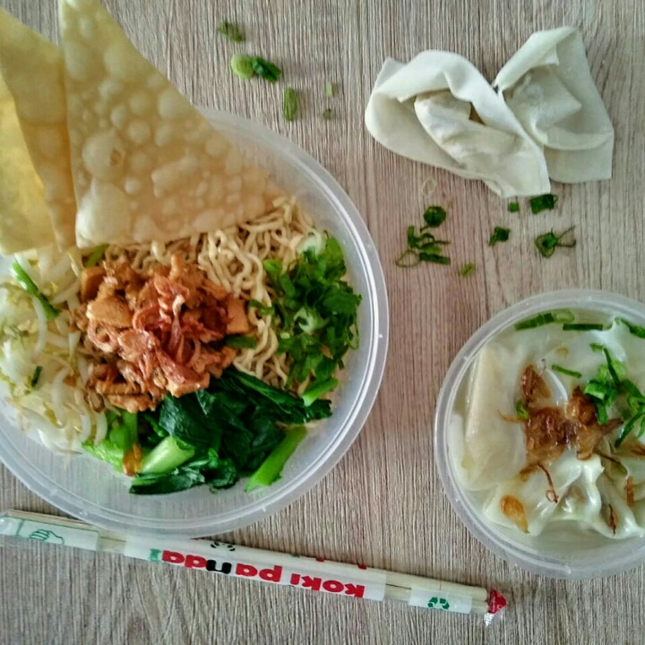 Mie Ayam Pangsit Rebus