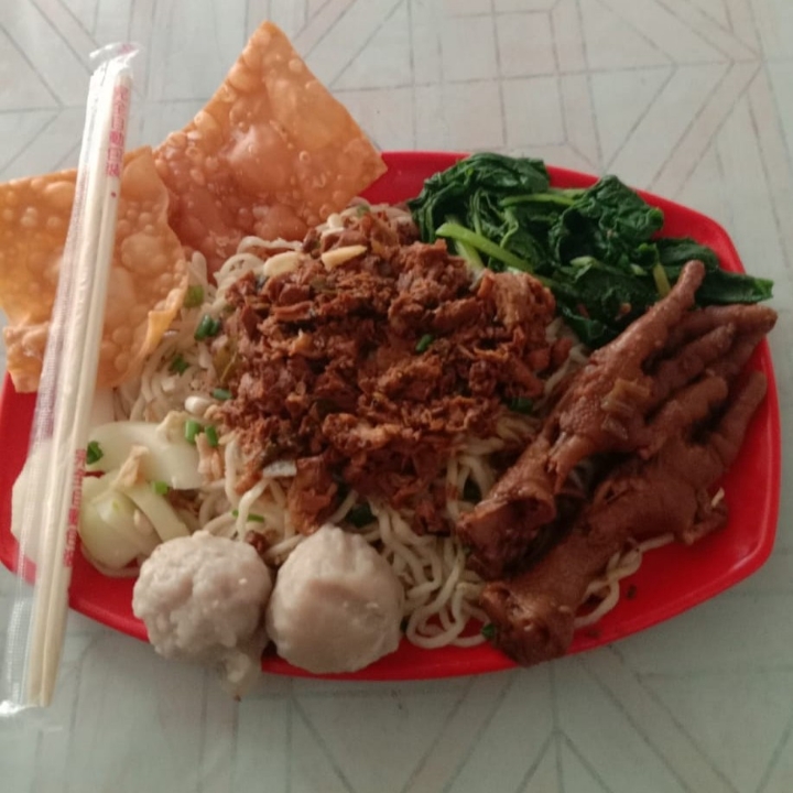 Mie Ayam Solo Baso Ceker