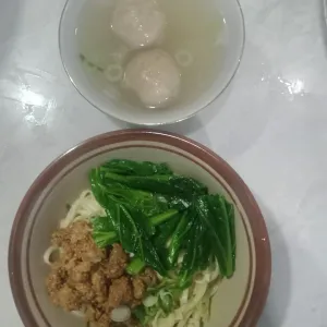 Mie Ayam Yamien   Baso Sapi