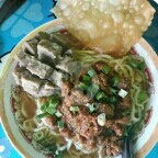 Mie Bakso Besar