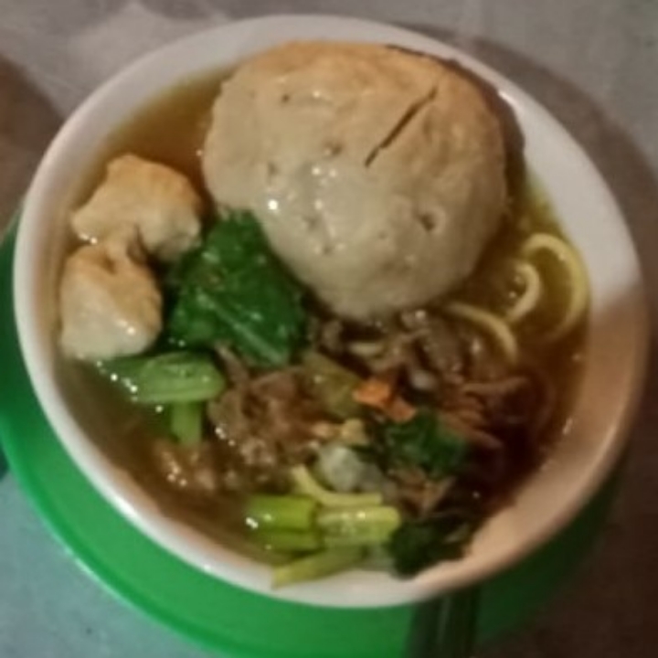 Mie Bakso Besar Ayam Goreng