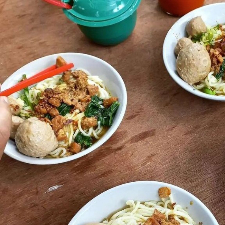 Mie Bakso Cak Sadek