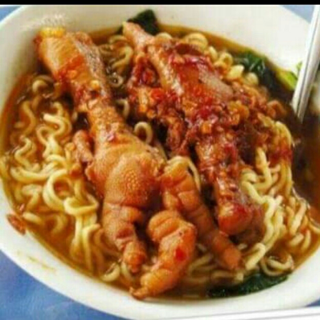 Mie Ceker Membleh