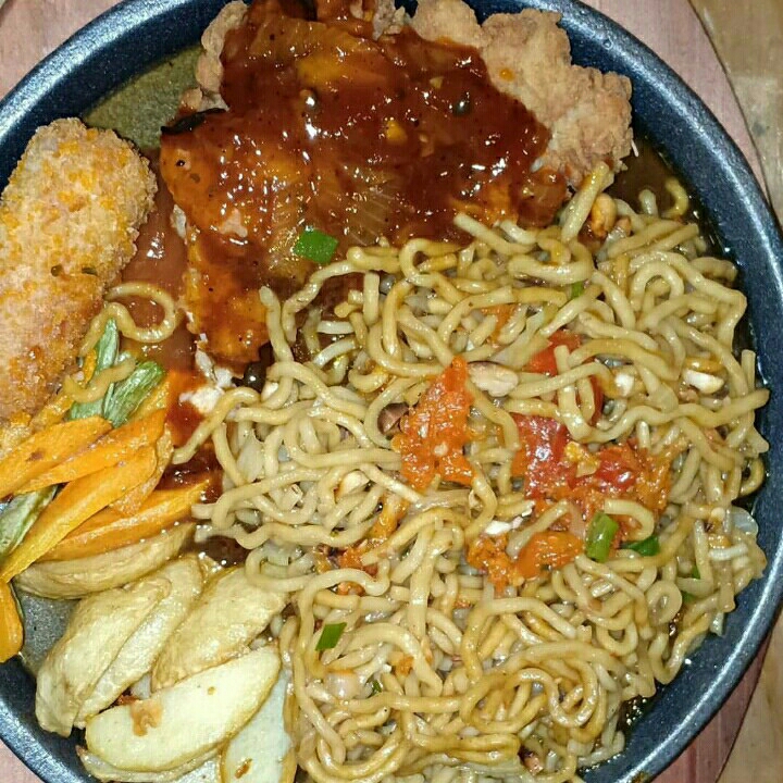 Mie Duet Steak