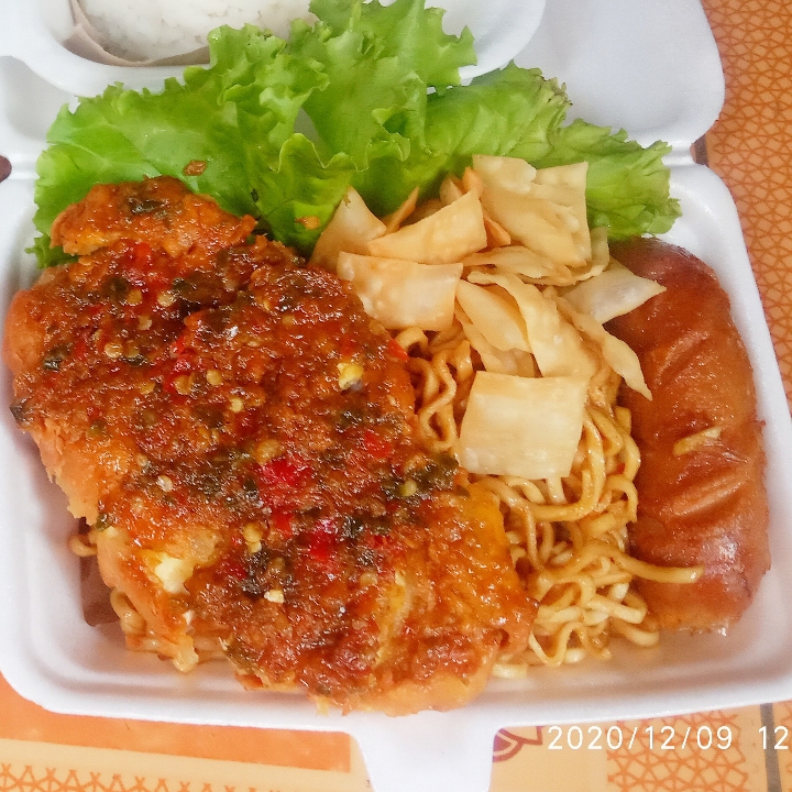 Mie Geprek Sosis