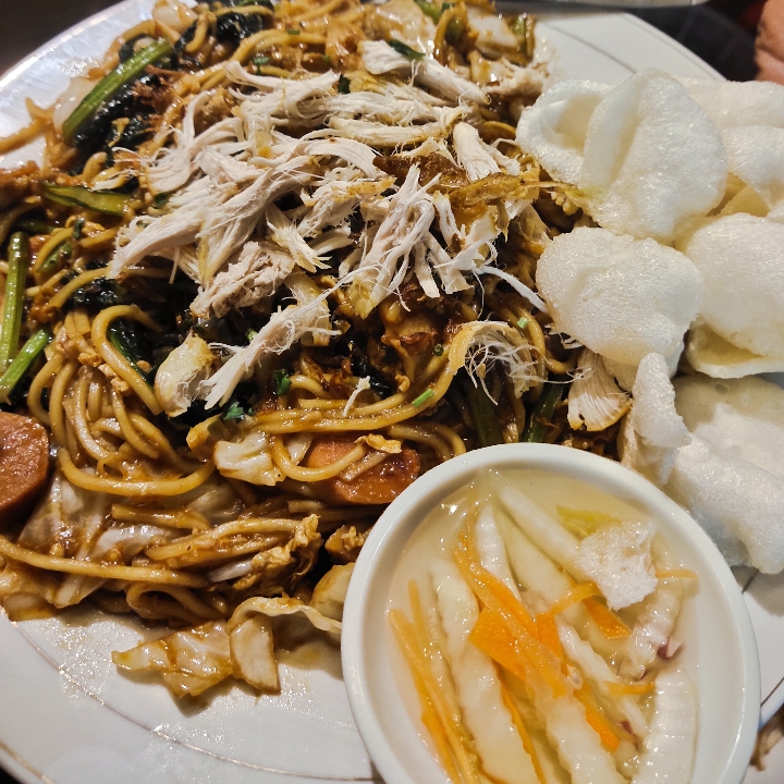 Mie Goreng Ayam Suwir