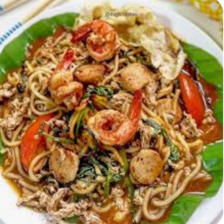 Mie Kangkung Belacan