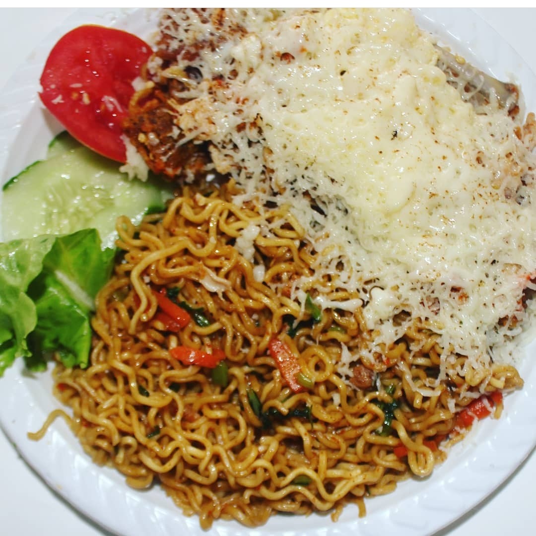 Mie Goreng Ayam Geprek